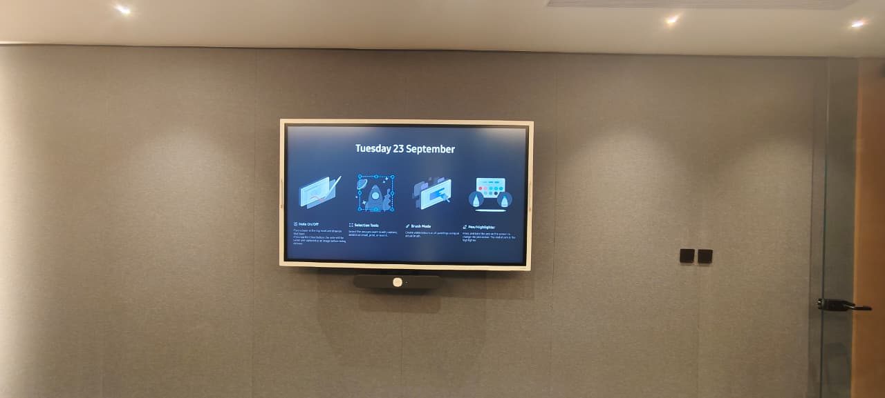 Samsung Flip with Logitech Rally Bar