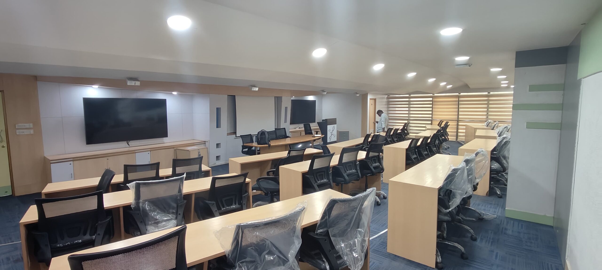 BMRCL control area large-format display install
